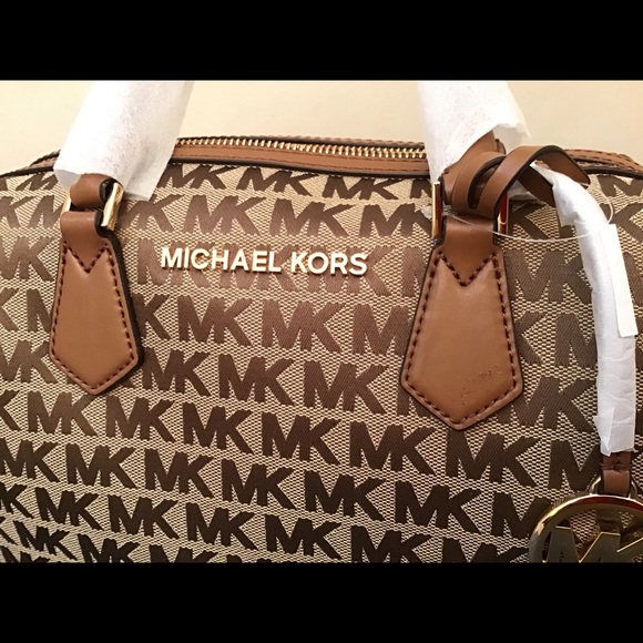 Michael Kors Handbags - Michael Kors Bedford Large Duffel Satchel Bag